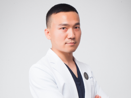 杨权明_武汉希思特医疗美容整形医院高难度眼修复专家